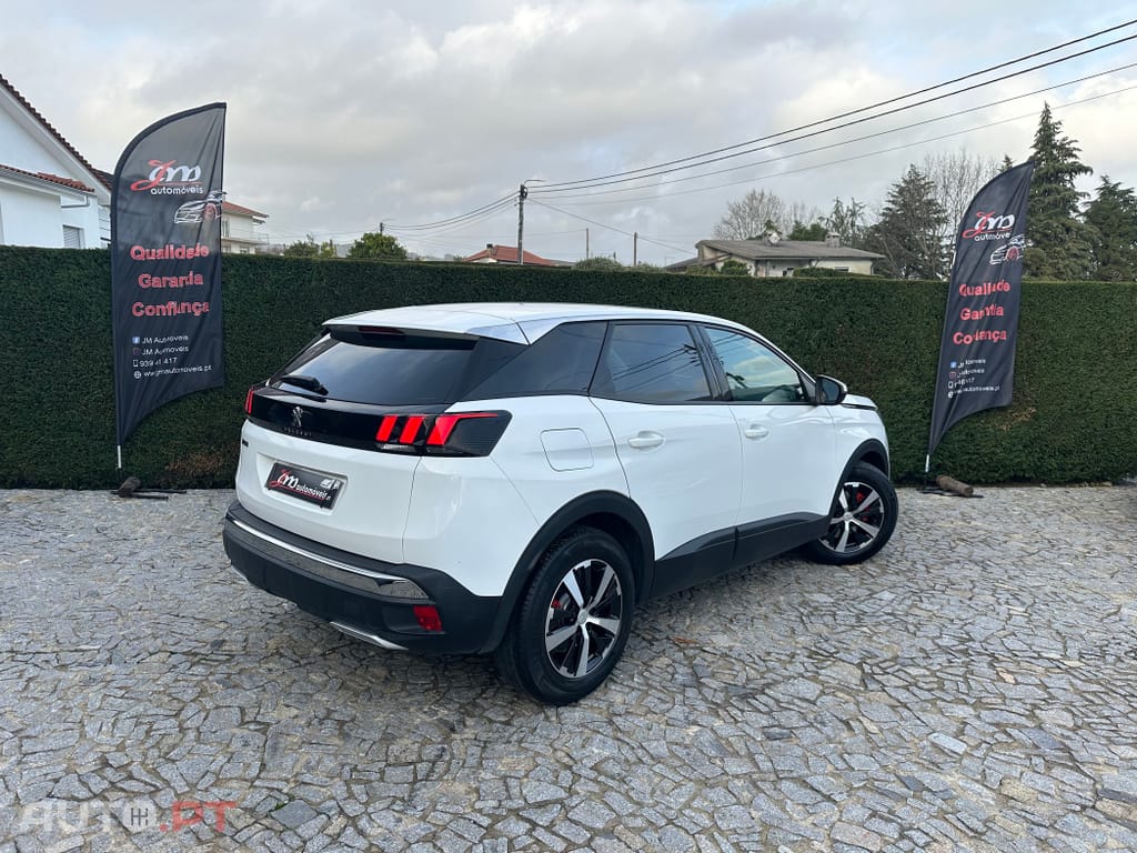 Peugeot 3008 1.2 PureTech Allure EAT8