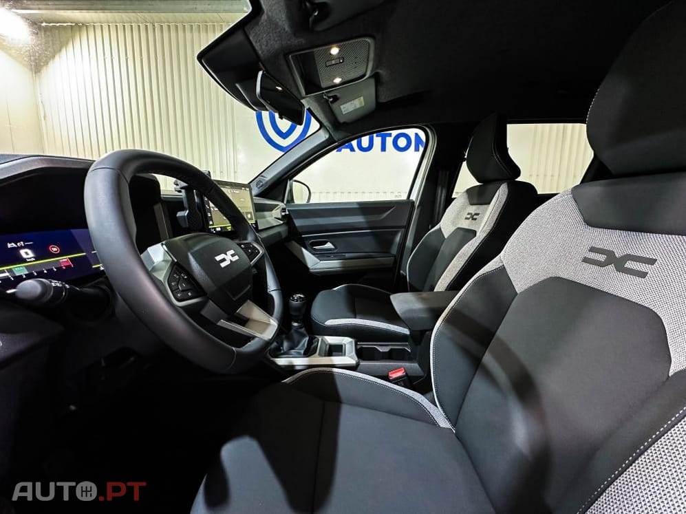 Dacia Bigster mild hybrid 140 Expression — fotografia 8