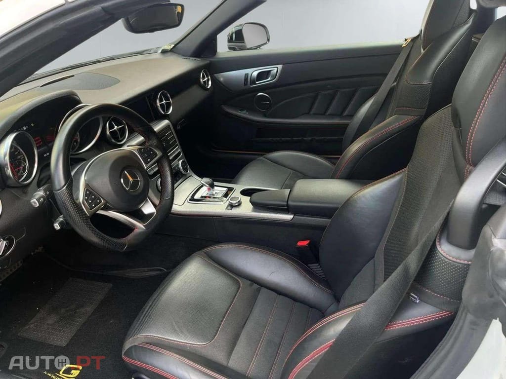 Mercedes-Benz SLC V6