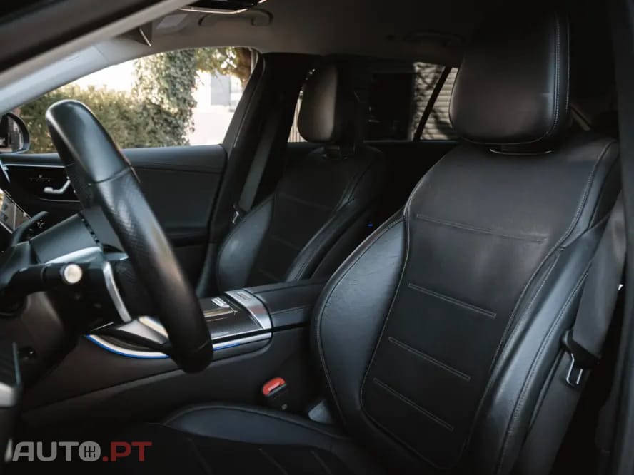 Mercedes-Benz C 300 e AMG Line