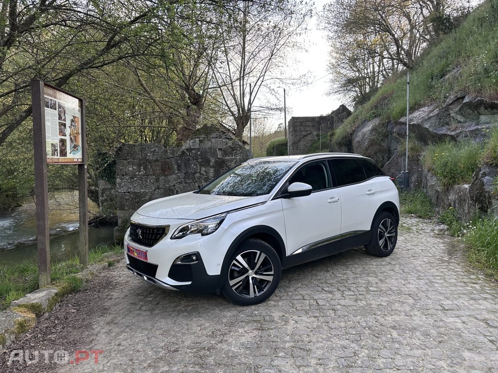 Peugeot 3008 1.2 PureTech Allure EAT8