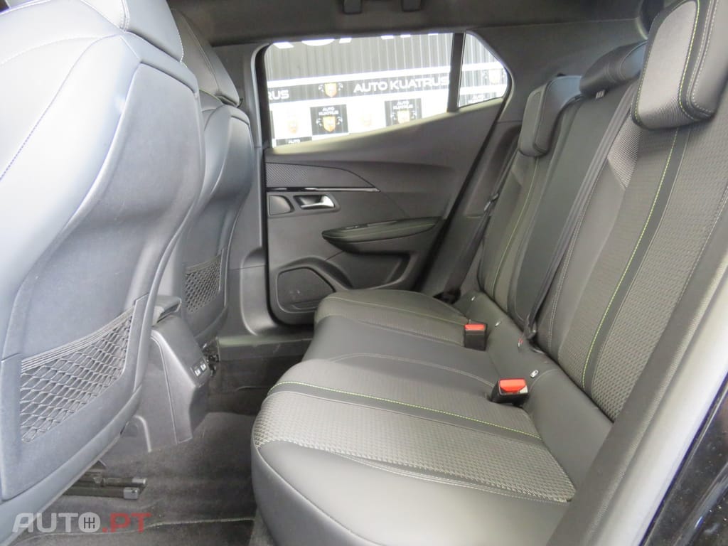 Peugeot 2008 1.5 BlueHDi GT EAT8