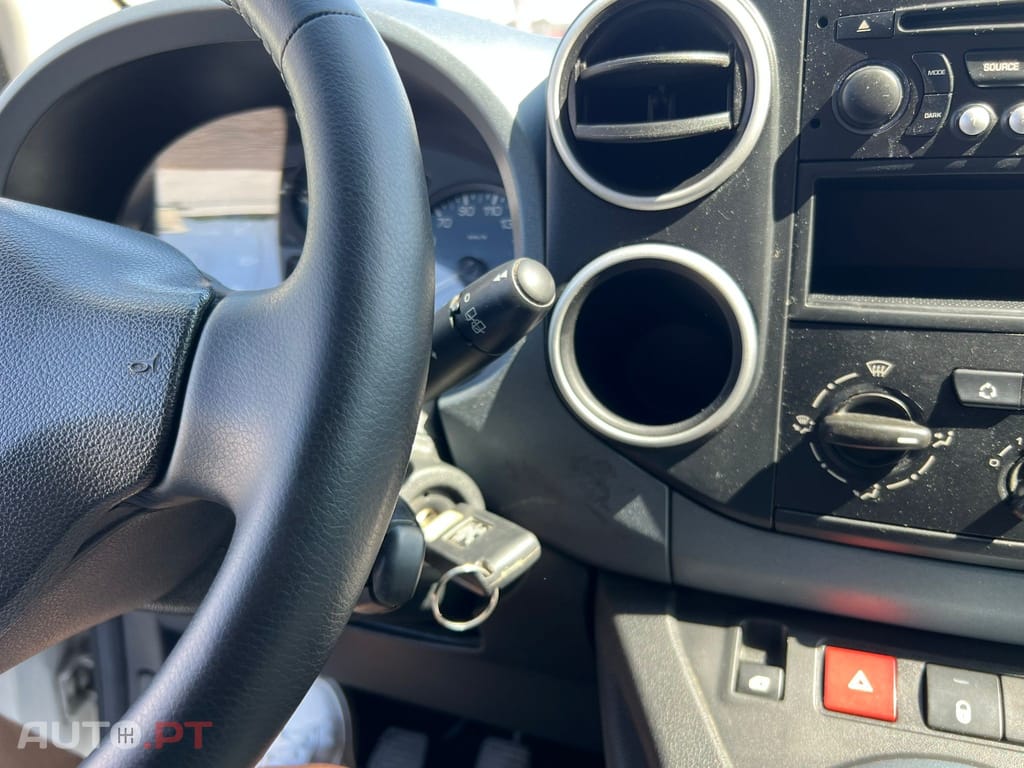 Peugeot Partner 1.6 e-HDi Family