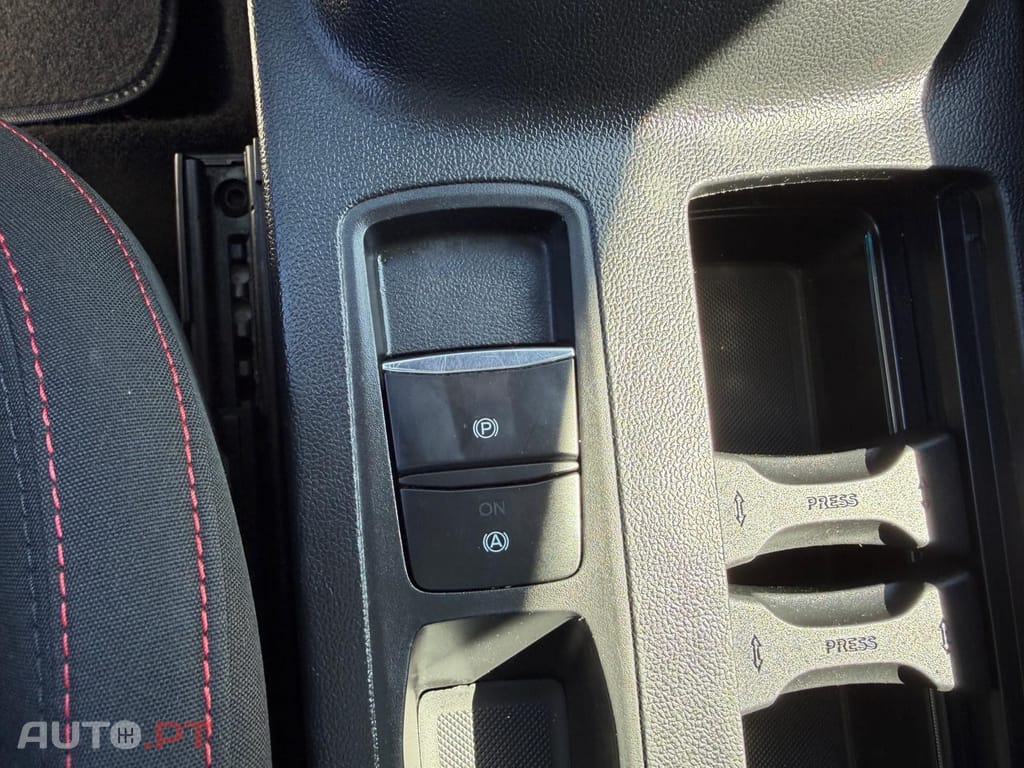 Ford Focus SW 1.0 EcoBoost MHEV ST-Line