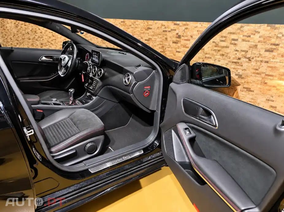 Mercedes-Benz A 180 d AMG Line