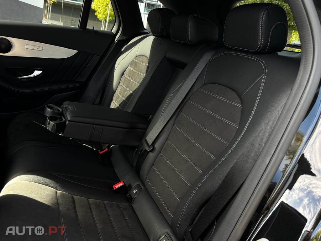 Mercedes-Benz GLC 300 de 4Matic 9G-TRONIC AMG Line