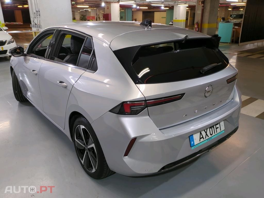 Opel Astra 1.5 D Elegance