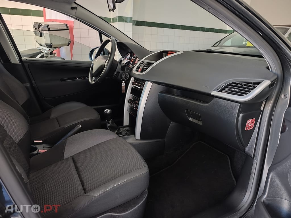Peugeot 207 1.4 16V Active