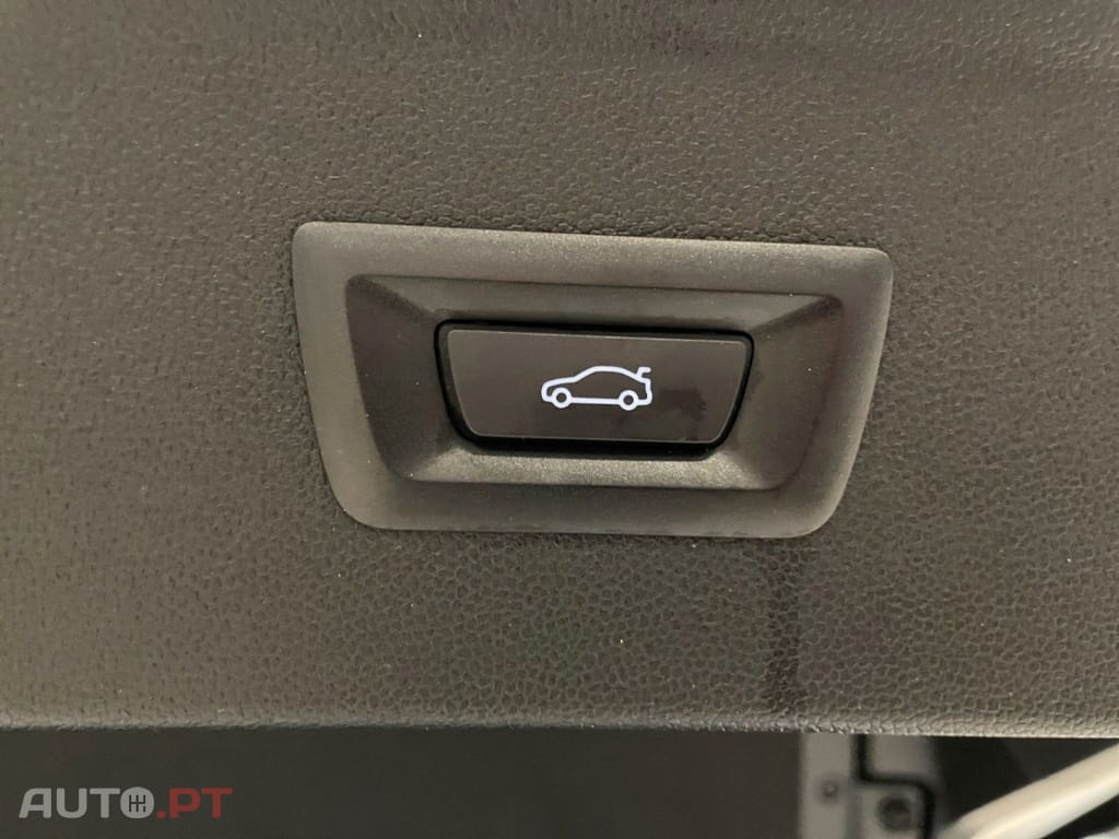 BMW iX 50 xDrive Sport  I.V.A DEDUTÍVEL 