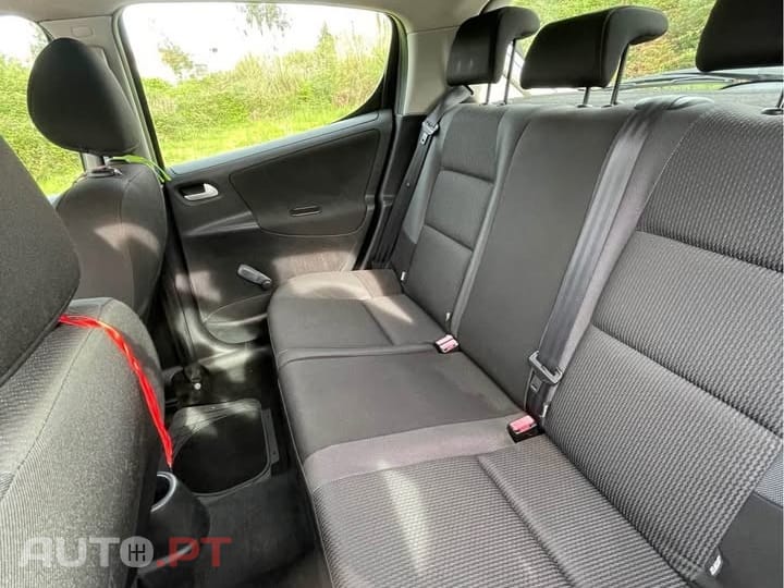 Peugeot 207 1.6 HDi 98g
