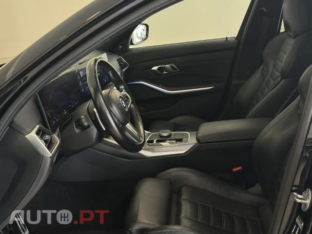BMW 330 e Pack M Auto — fotografia 13