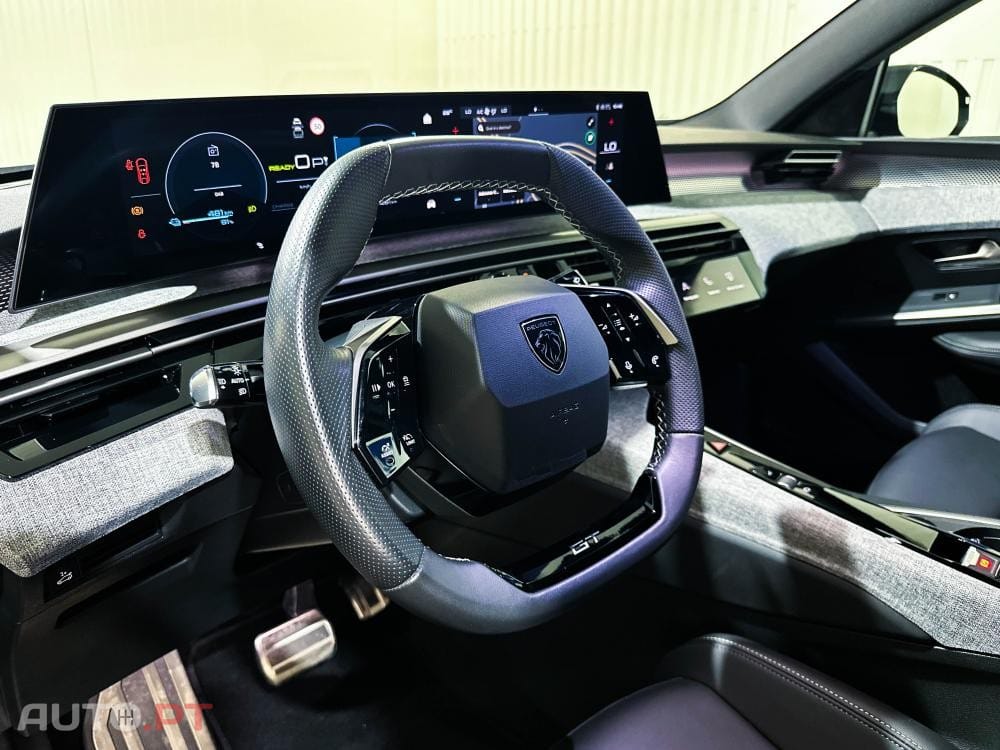 Peugeot E-3008 73 kWh GT