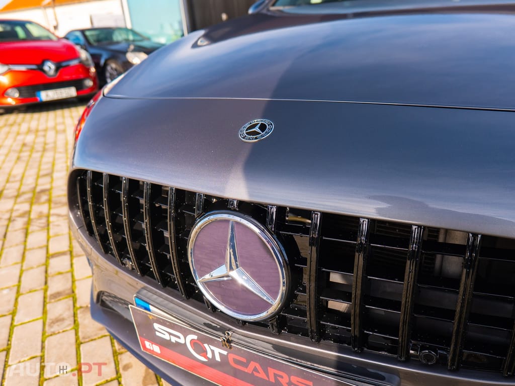 Mercedes-Benz A 35 AMG 4Matic Speedshift DCT 7G