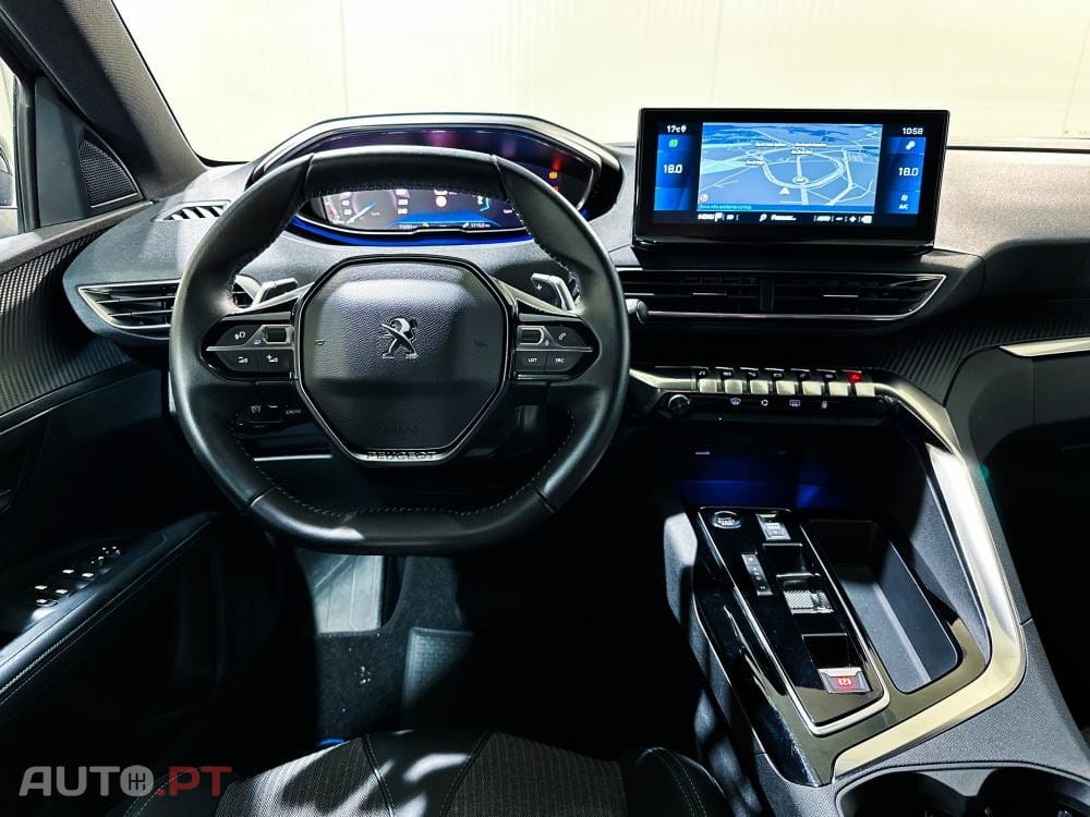 Peugeot 5008 Hybrid 136 E-DCS6