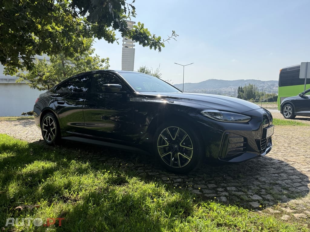 BMW i4 eDrive35 Pack Desportivo M