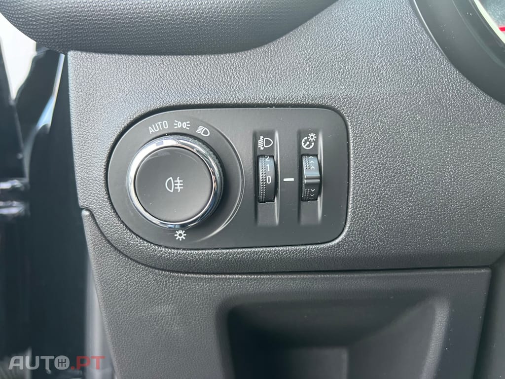 Opel Crossland X 1.2 Inovação