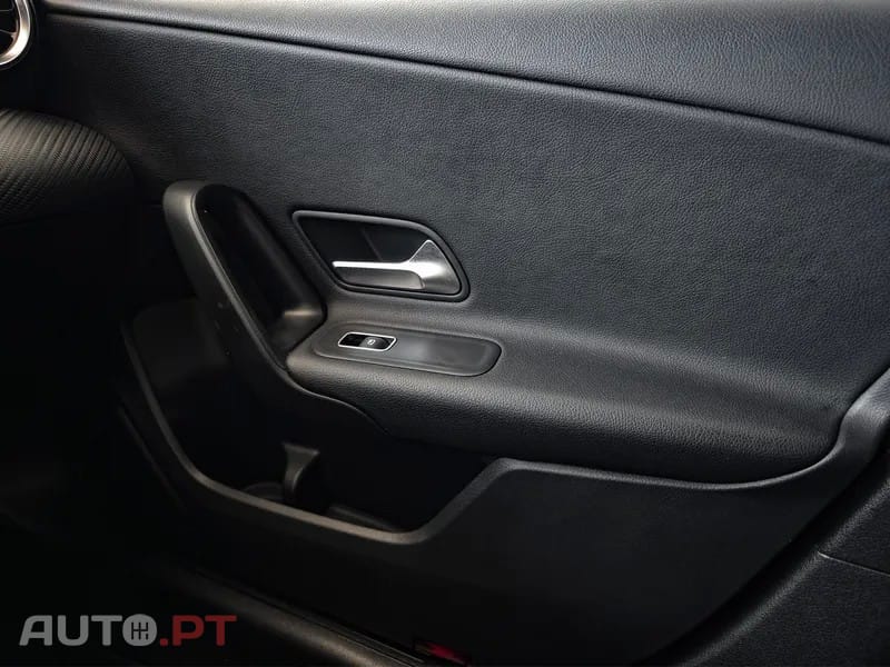 Mercedes-Benz A 250 Hybrid EQ Power
