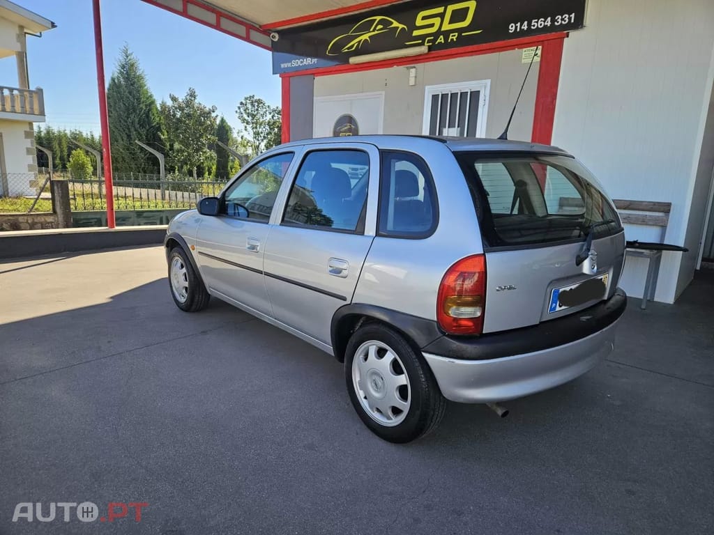 Opel Corsa 1.0 12V Confort