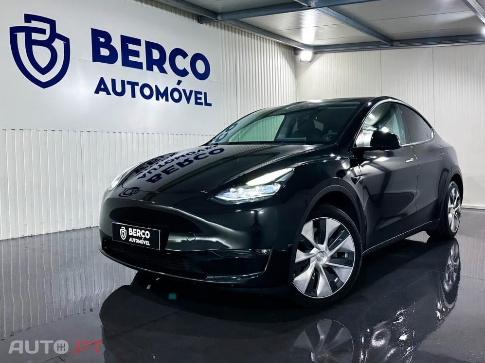 Tesla Model Y Long Range Dual Motor AWD