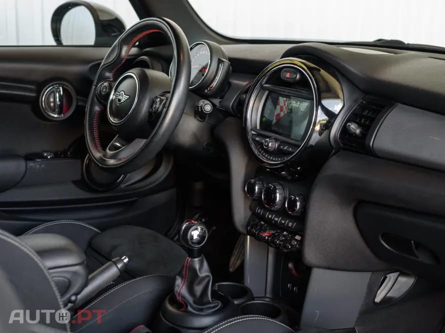 MINI Cooper Cooper D