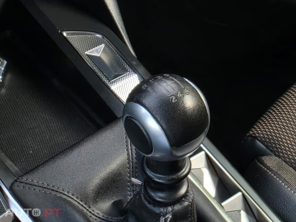 DS DS3 Crossback PureTech 100 SO CHIC