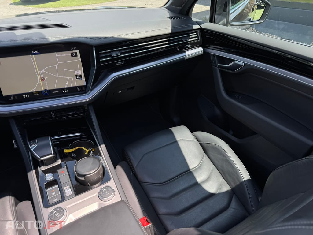 Volkswagen Touareg 3.0 TDI V6 R-Line