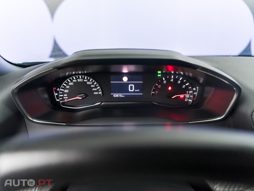 Peugeot 2008 1.2 PureTech Active Pack