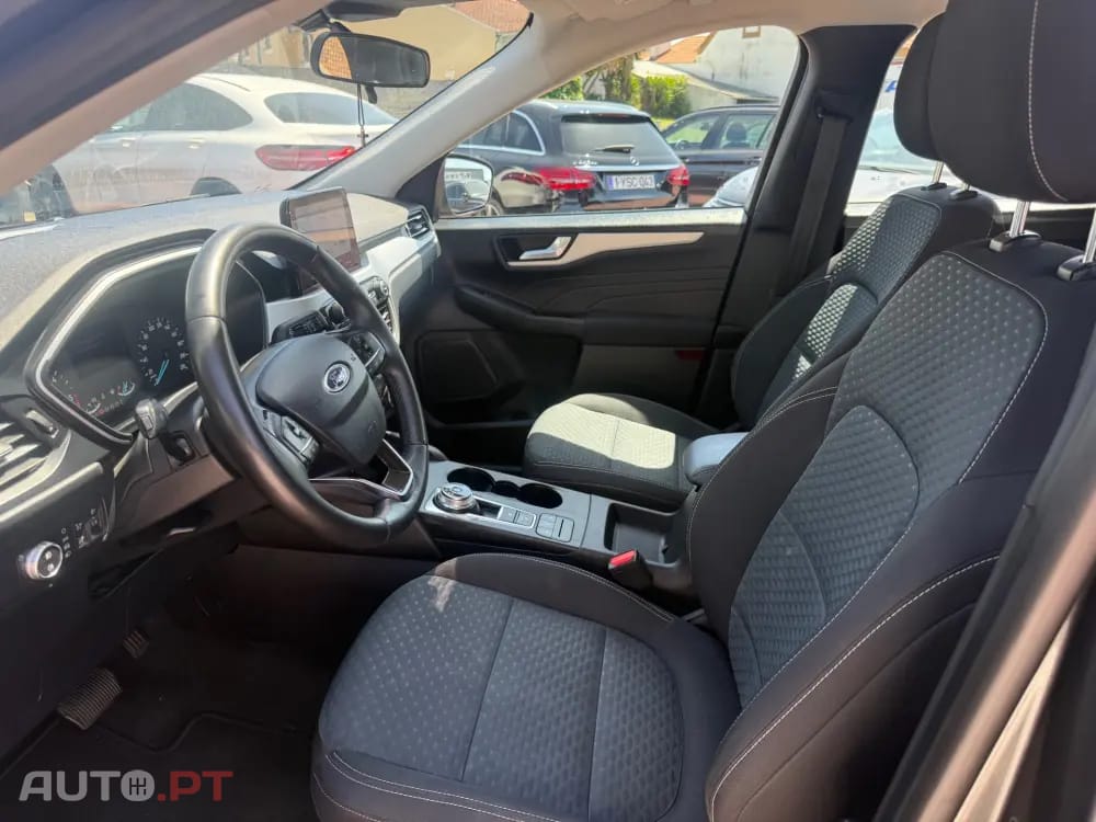 Ford Kuga 1.5 TDCi EcoBlue Titanium Aut.