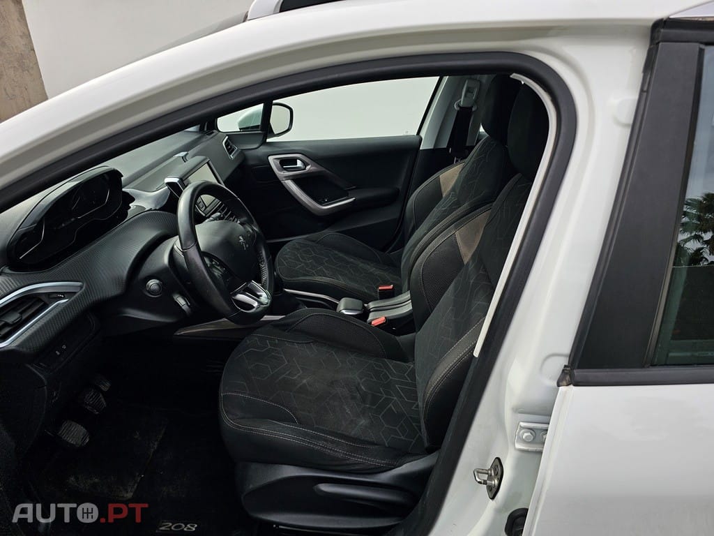 Peugeot 2008 1.2 PureTech Active