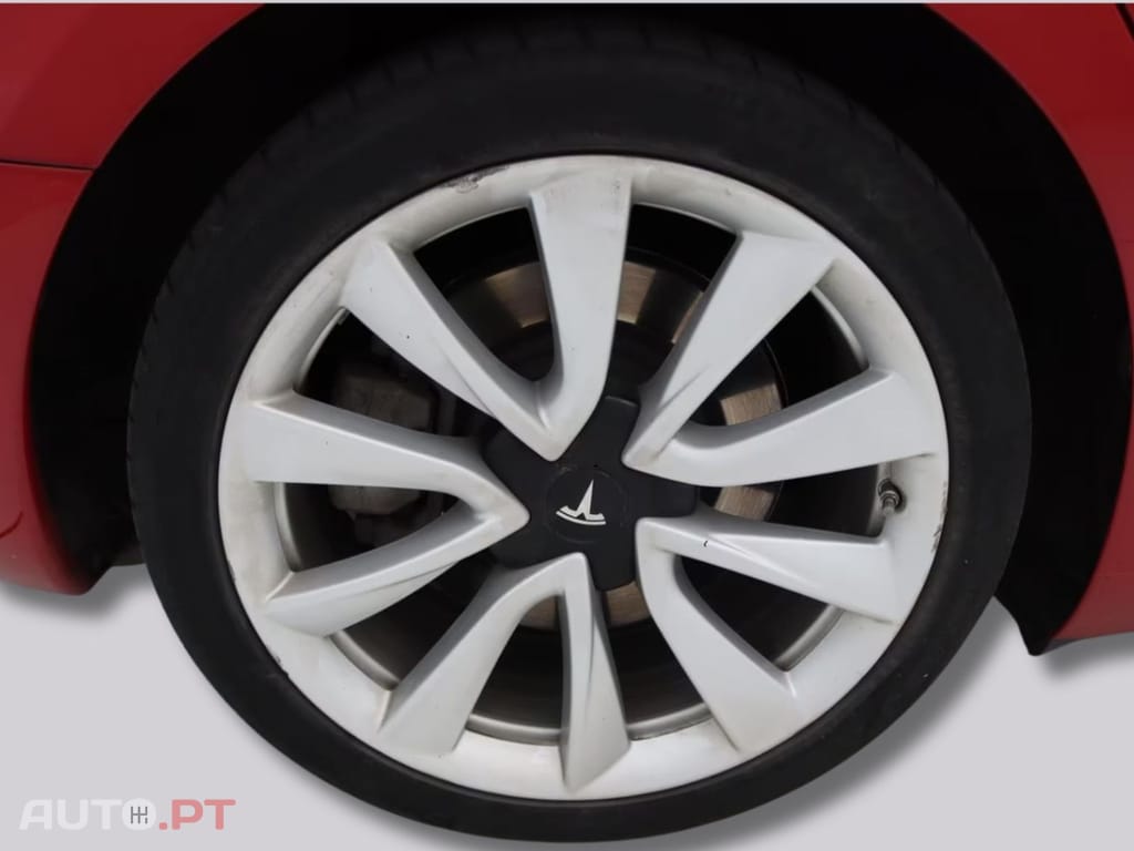 Tesla Model 3 Long-Range AWD I.V.A DEDUTÍVEL