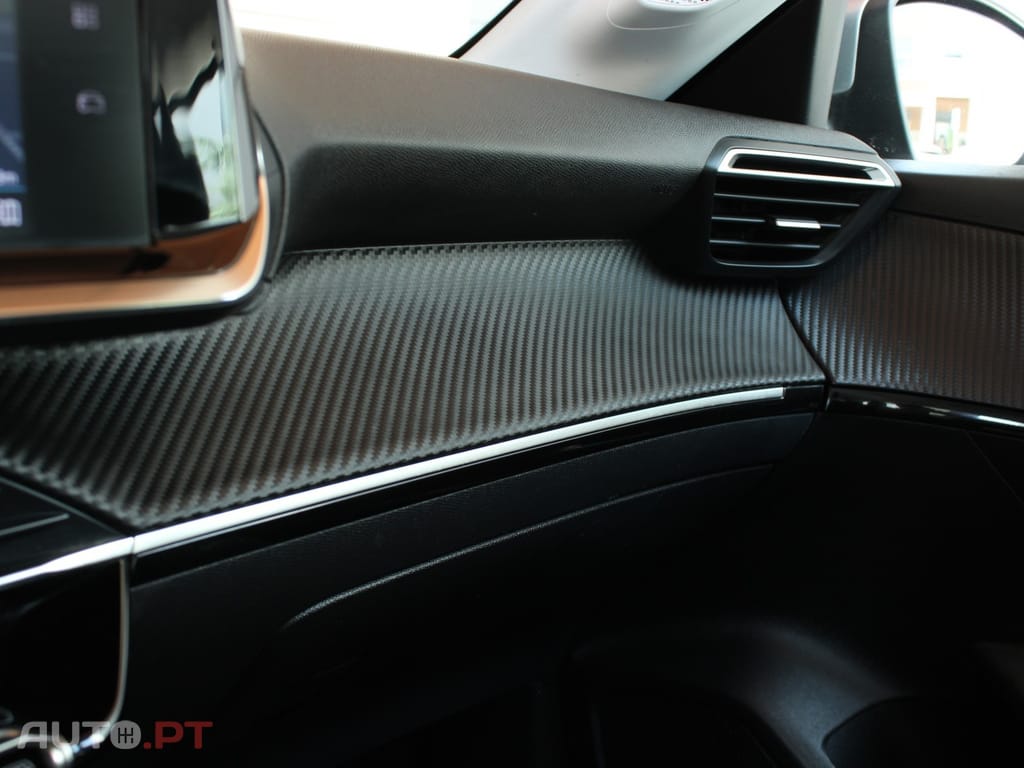 Peugeot E-208 50 kWh Allure