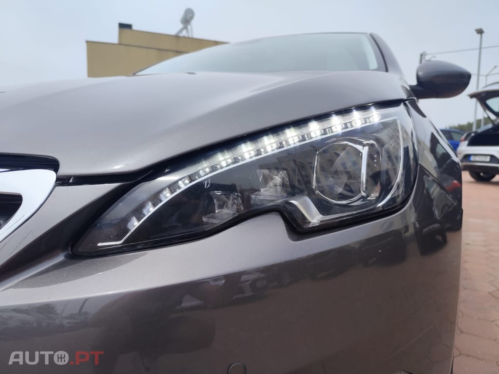 Peugeot 308 SW 1.6 BlueHDi Allure