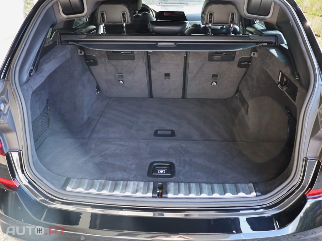 BMW 318 d Touring Pack M Auto