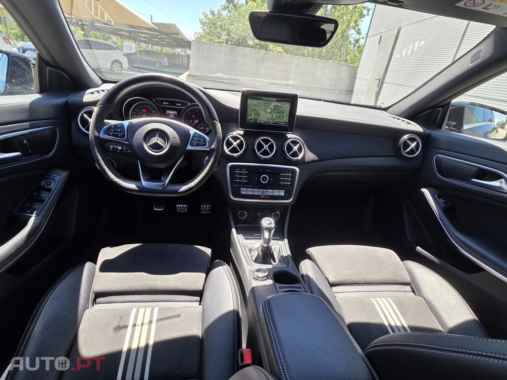 Mercedes-Benz CLA 180 d Shooting Brake AMG Line — fotografia 12