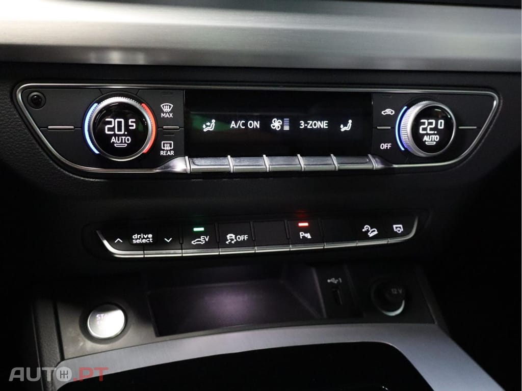 Audi Q5 50 TFSIe quattro S tronic Advance PHEV