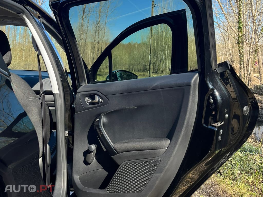 Peugeot 208 1.2 PureTech