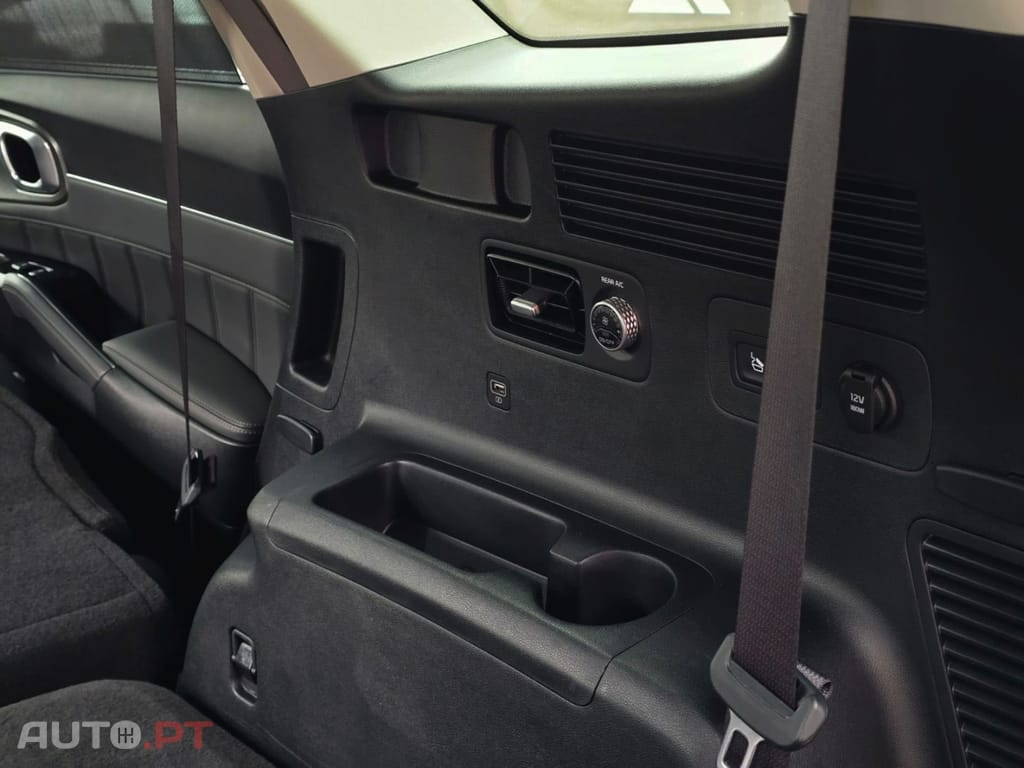 Kia Sorento 1.6 T-GDI HEV Concept