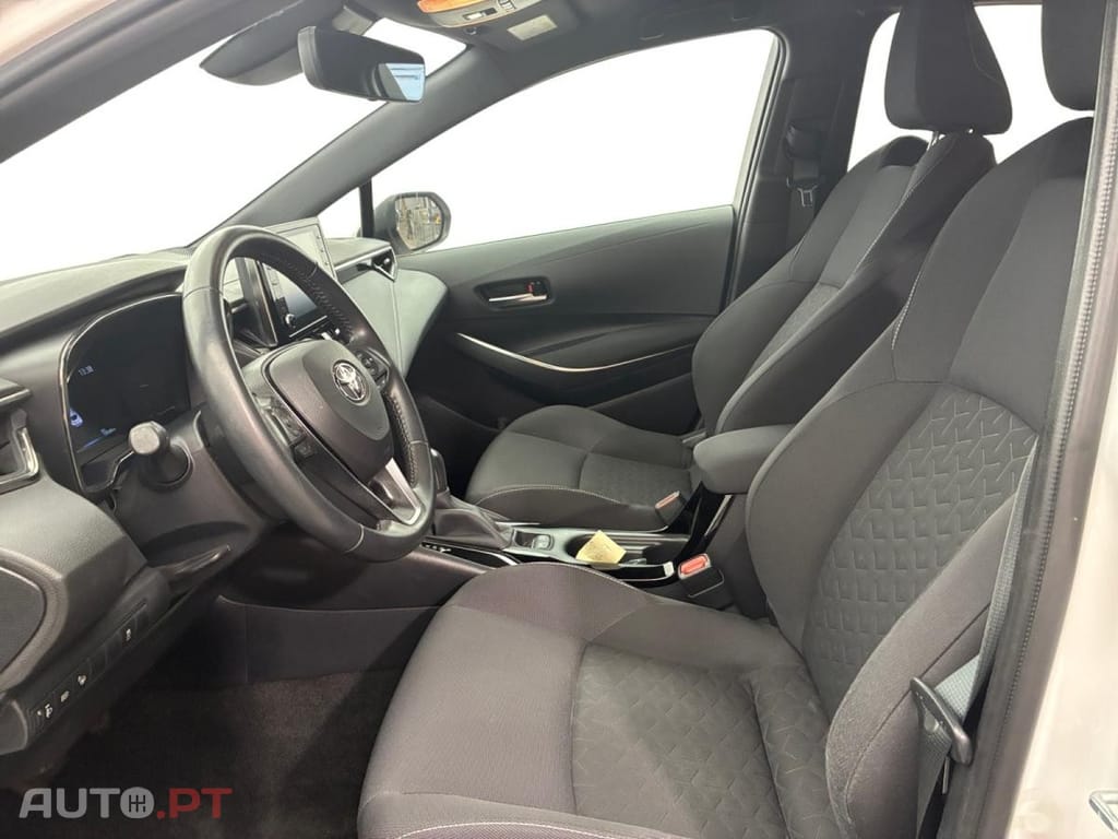 Toyota Corolla Pro 1.8 Hybrid Dynamic Business