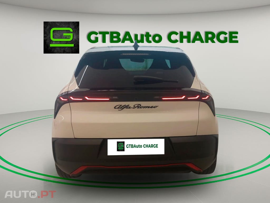 Alfa Romeo Junior 50 kWh Veloce