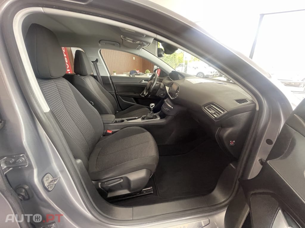 Peugeot 308 1.5 BlueHDi Style