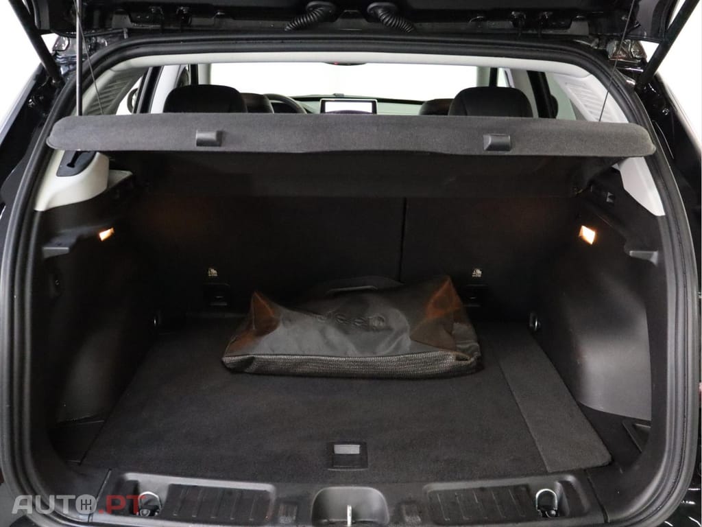 Jeep Compass  1.3 TG Limited