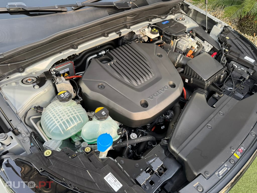 Volvo XC40 1.5 T4 PHEV Plus Dark