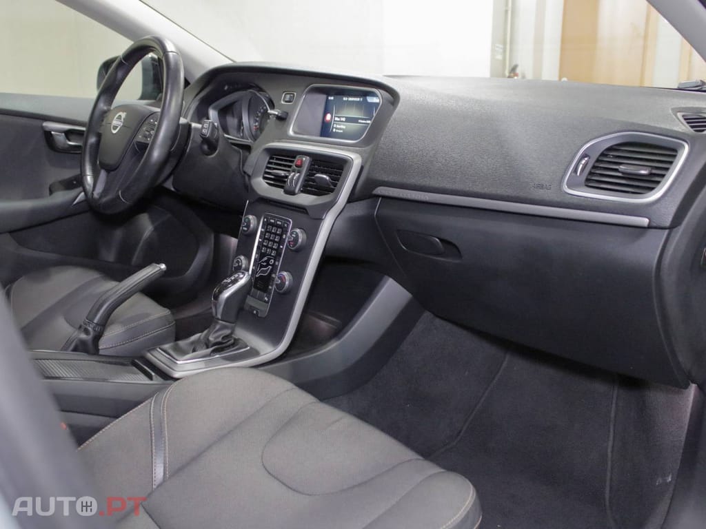 Volvo V40 Cross Country 2.0 D2 Kinetic Geartronic