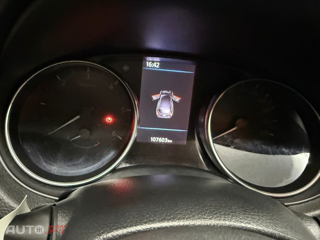 Nissan Qashqai 1.5 dCi N-Connecta J17 DCT