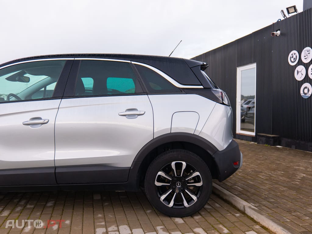 Opel Crossland 1.2 T Design & Tech