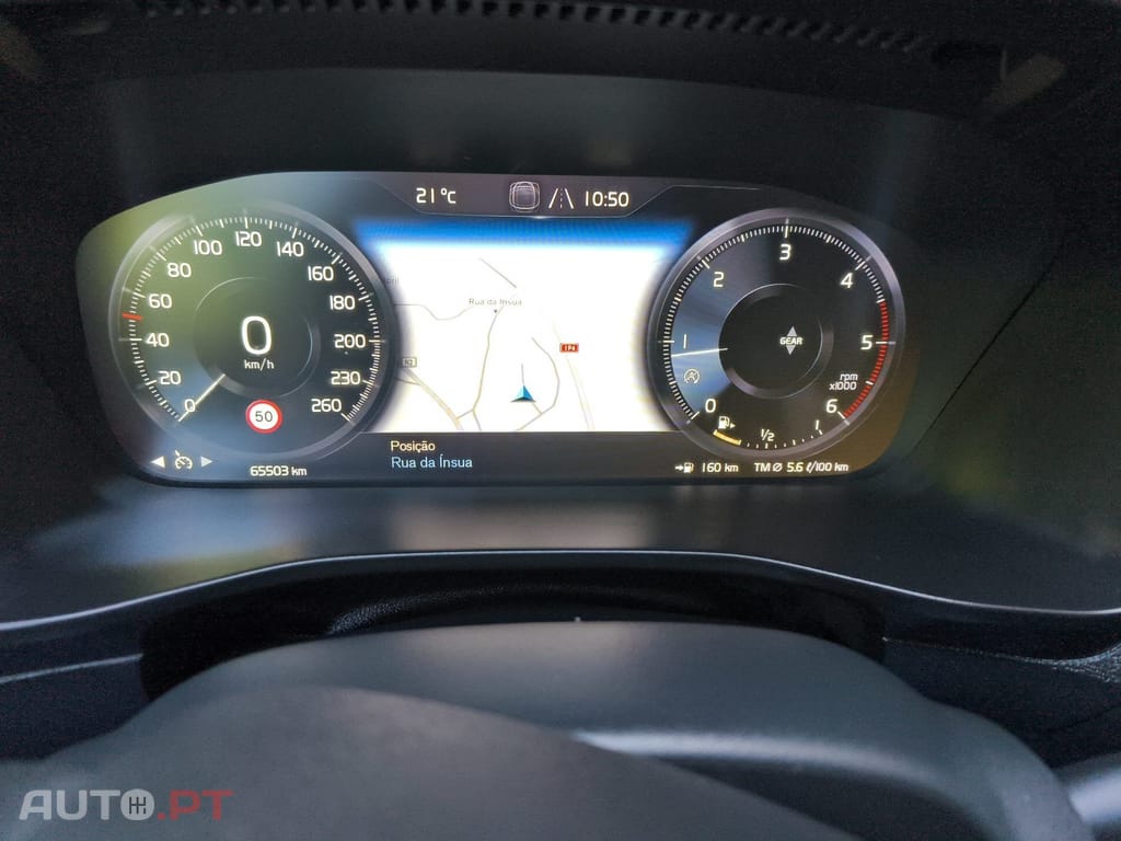 Volvo XC40 2.0 D3 Momentum Plus