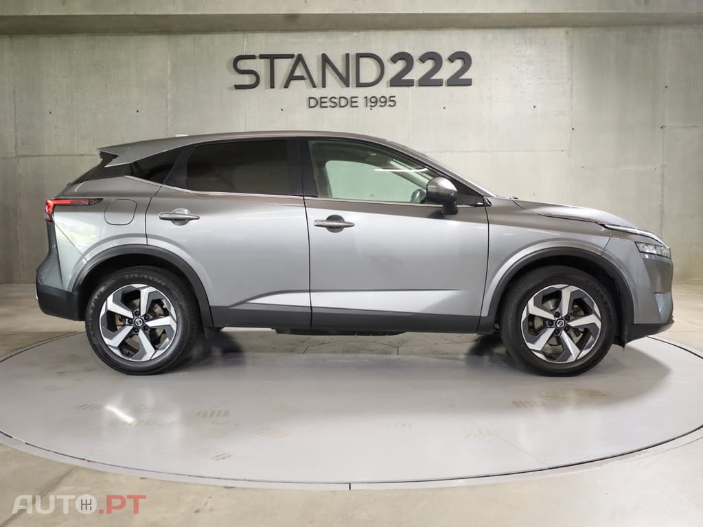 Nissan Qashqai 1.3 DIG-T N-Connecta J18