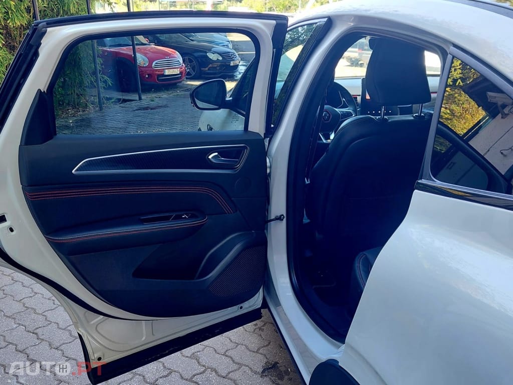 Renault Arkana 1.6 E-Tech R.S.Line