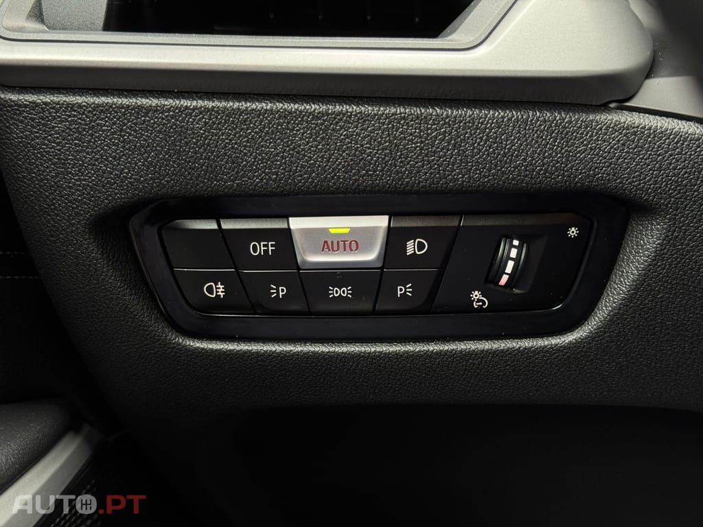 BMW 320 e Touring Corporate Edition Auto