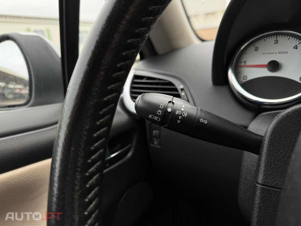 Peugeot 207 1.6 HDi Sport